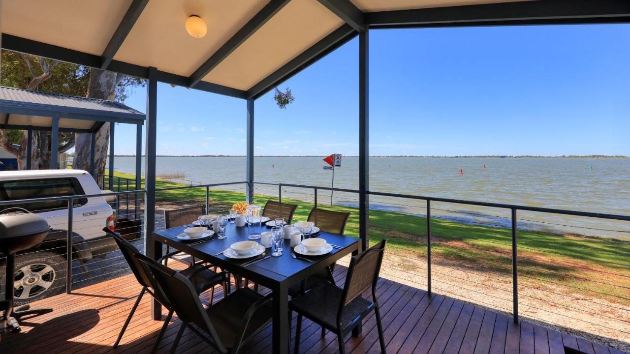 Lake Boga Caravan Park Dış mekan fotoğraf