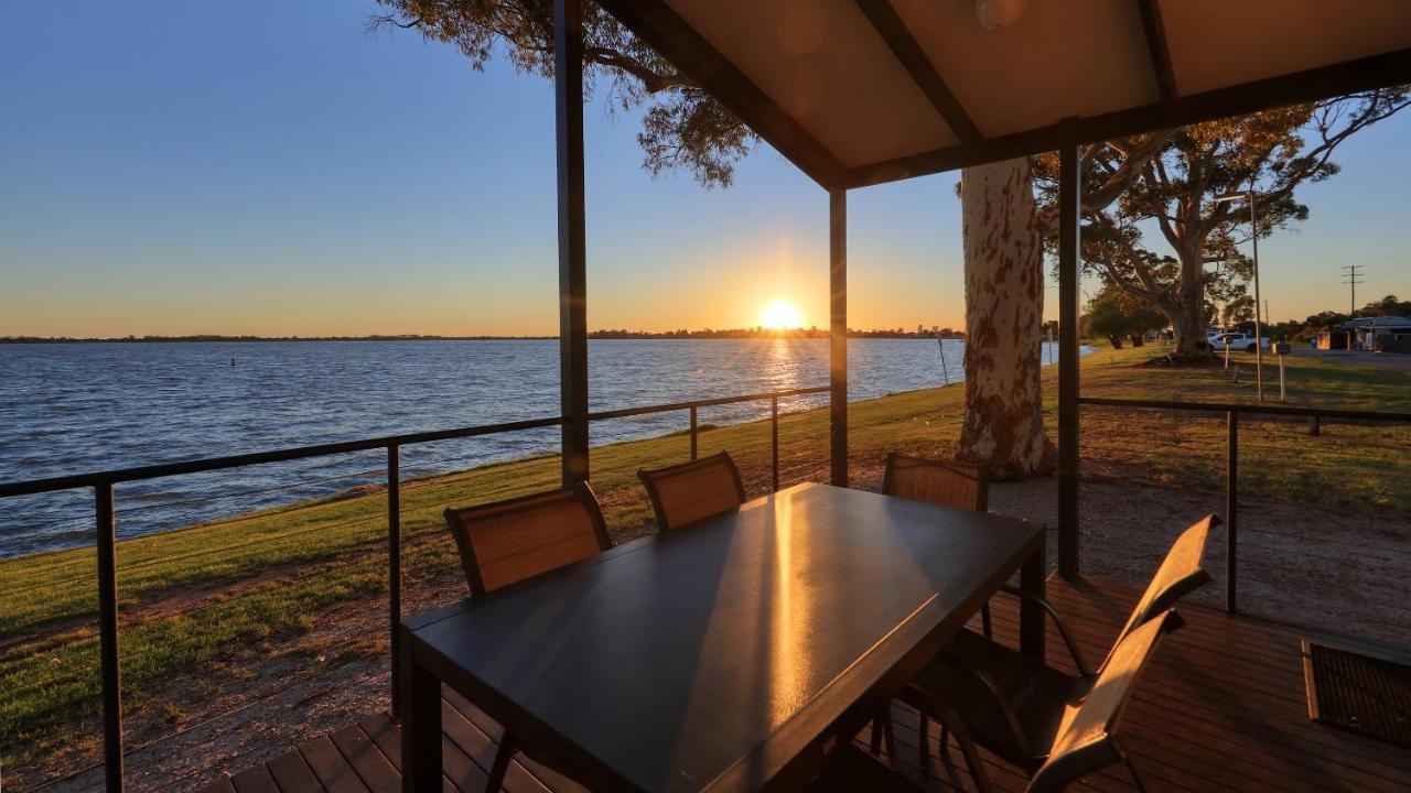 Lake Boga Caravan Park Dış mekan fotoğraf